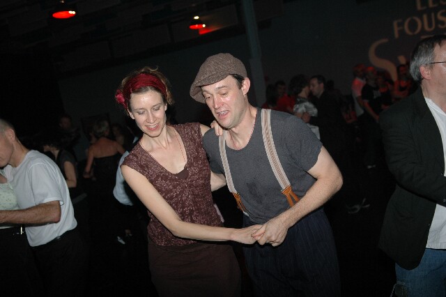 min 2007 11 10 fous swing 433